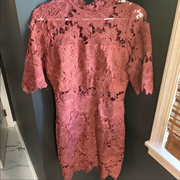 Vici collection mauve lace dress - Picture 3 of 4